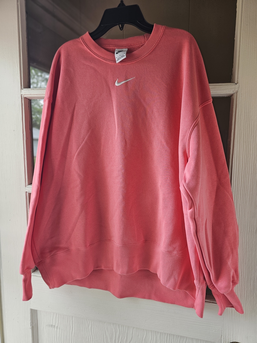 Size M Nike Coral Pink Swoosh Crewneck Sweatshirt